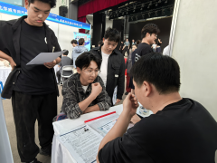 <b>一场又一场人才取财产”的双向奔赴正强烈热闹</b>