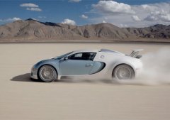 <b>正在以110多公里的时速奔跑</b>